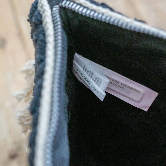 Ann Taylor Loft Clutch / Make Up Bag Black / Cream - Picture 3 of 3